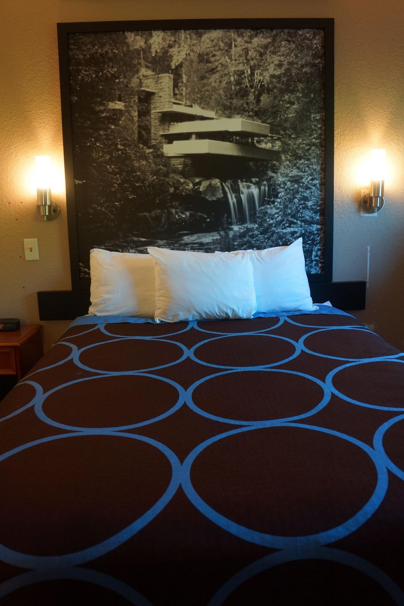 Super 8 By Wyndham Delmont Hotel Kültér fotó